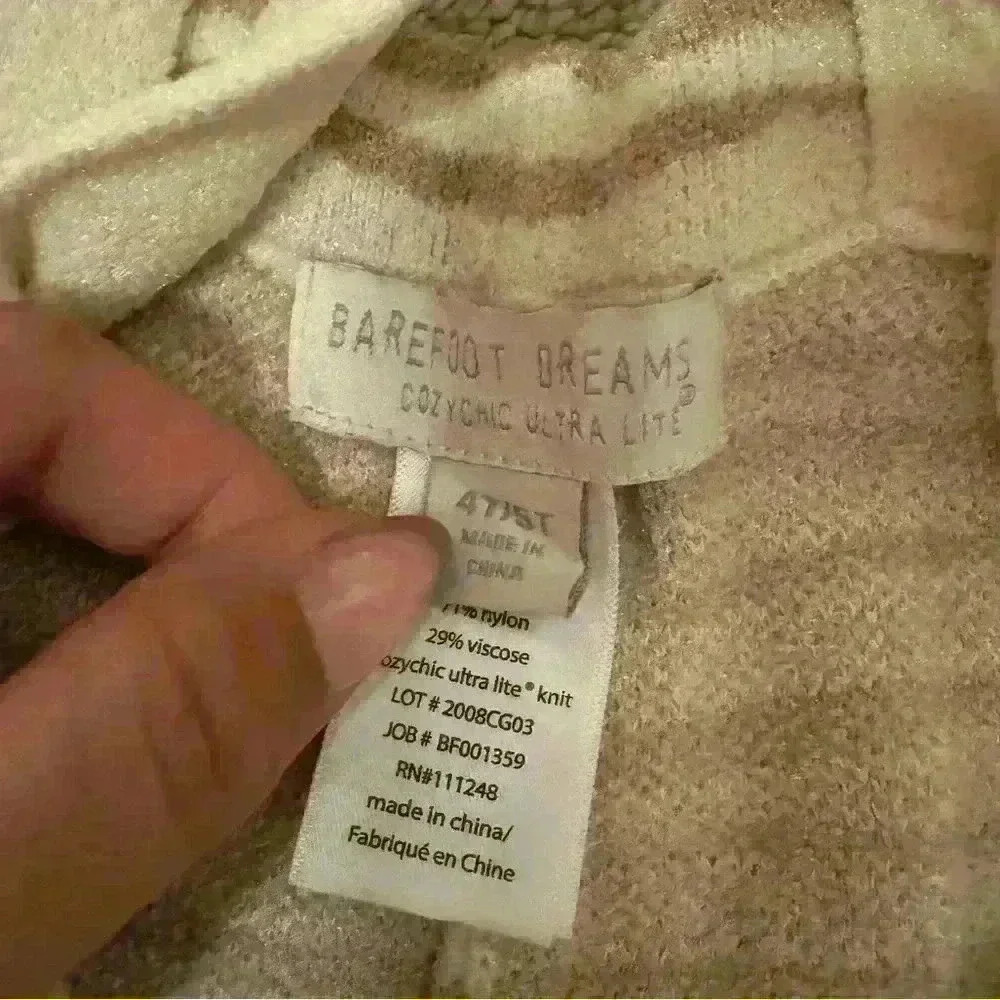 BAREFOOT DREAMS
Little Girl's Zebra-Print Shortall 4T/5T - Picture 3 of 3